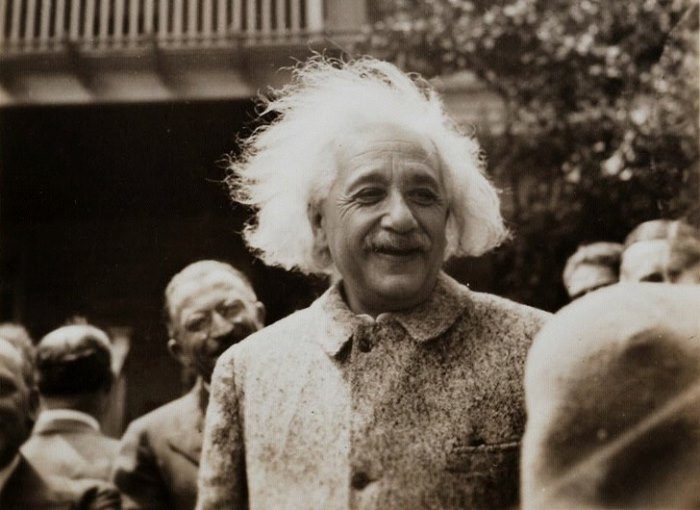 Два брака великого и ужасного Эйнштейна
