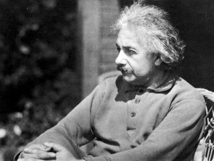 Два брака великого и ужасного Эйнштейна