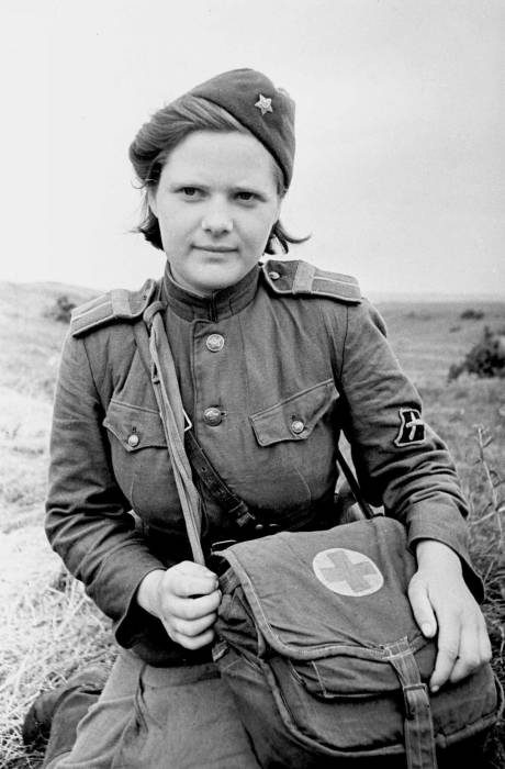 Пройти через ад: советские женщины-солдаты в немецком плену