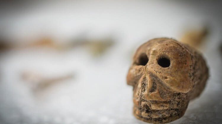 Археологи обнаружили в Помпеях ящик с колдовскими принадлежностями