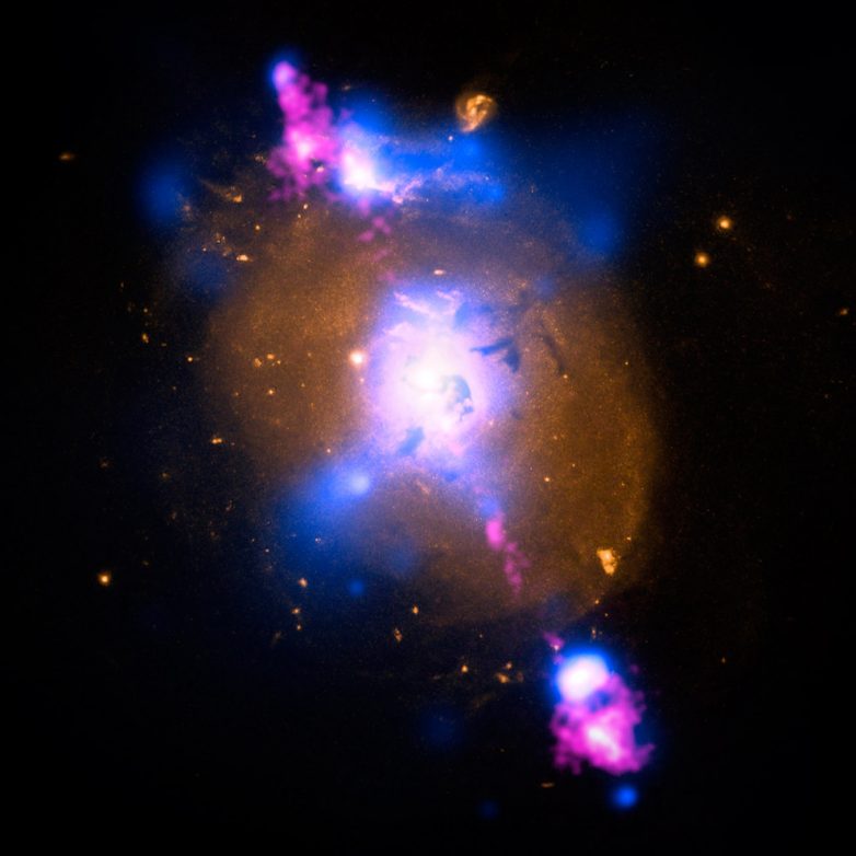 Сверхмассивные чёрные дыры нашей Вселенной