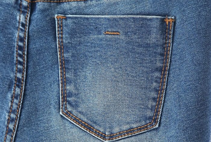 Вопрос на засыпку: зачем в джинсах нужен маленький кармашек?