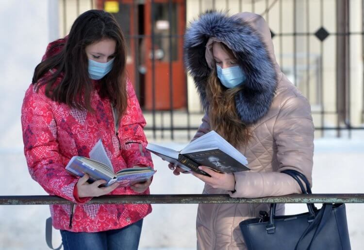 Шок: маски для лица могут повысить вероятность заражения коронавирусом