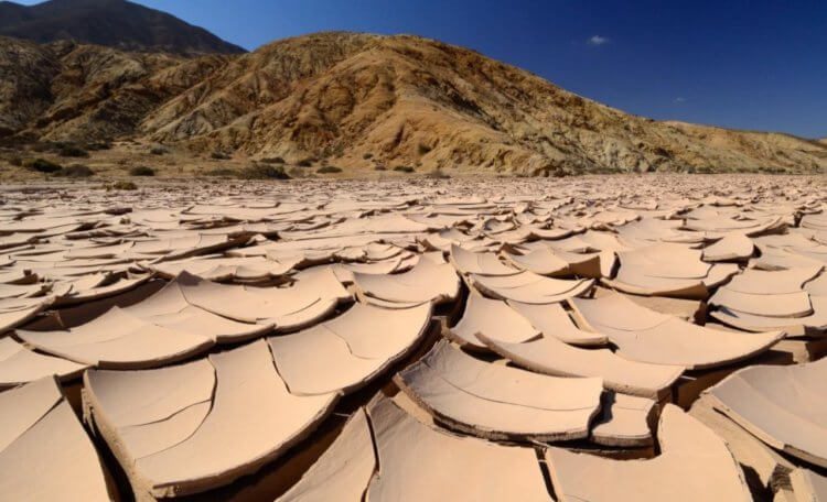 Вопрос на засыпку: откуда в пустынях берётся песок?