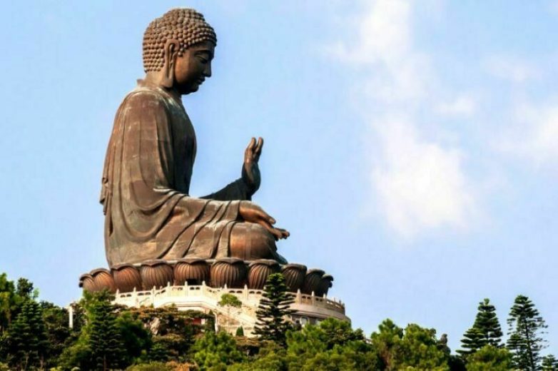 Вопрос на засыпку: почему у статуй Будды такие большие уши?