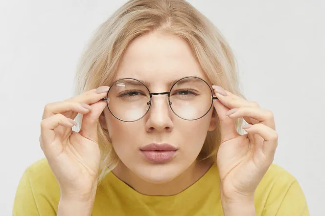 Почему мы лучше видим, когда прищуриваемся? Как работает наше зрение?