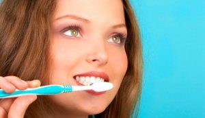 Как сохранить здоровые зубы до старости
