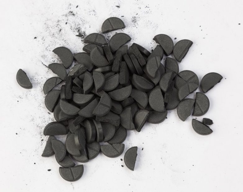 11 полезных свойств активированного угля