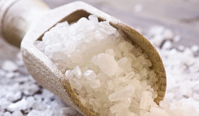 Почему вредно есть много соли