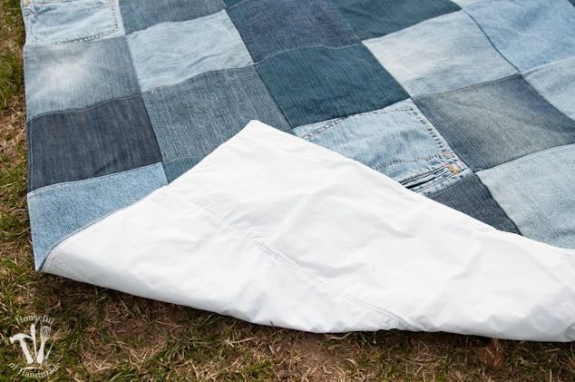Одеяло для пикника из старых джинсов
