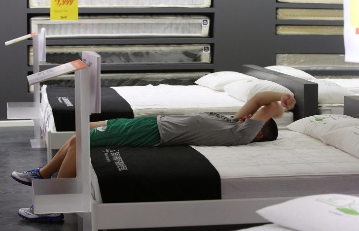 10 уловок магазинов IKEA, которые манипулируют нами как хотят, и способы экономии в них