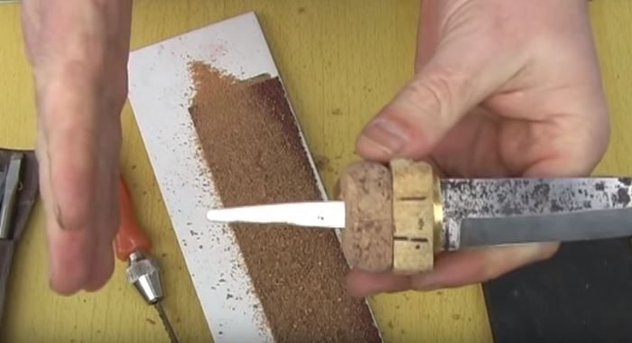 Как изготовить оригинальную ручку для ножа из винных пробок своими руками