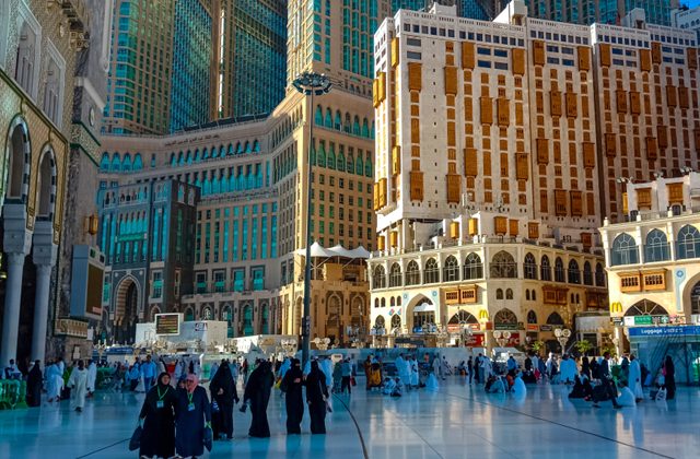 10 удивительных запретов, принятых в Саудовской Аравии