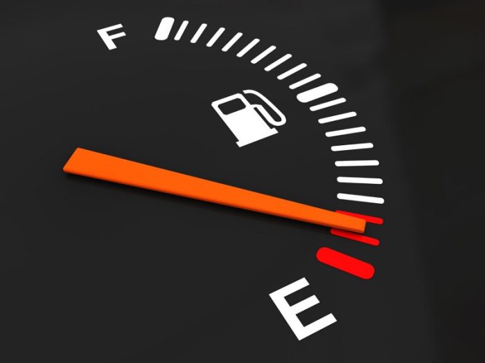 Почему бензин с одной АЗС расходуется медленнее, чем с другой?