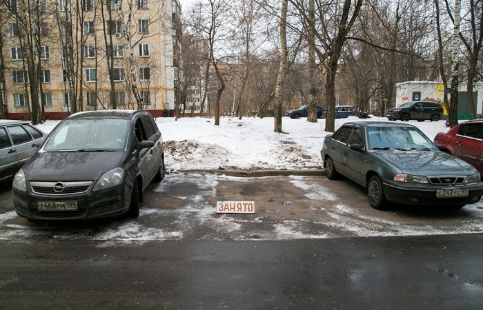 Простой способ припарковать машину без парктроника