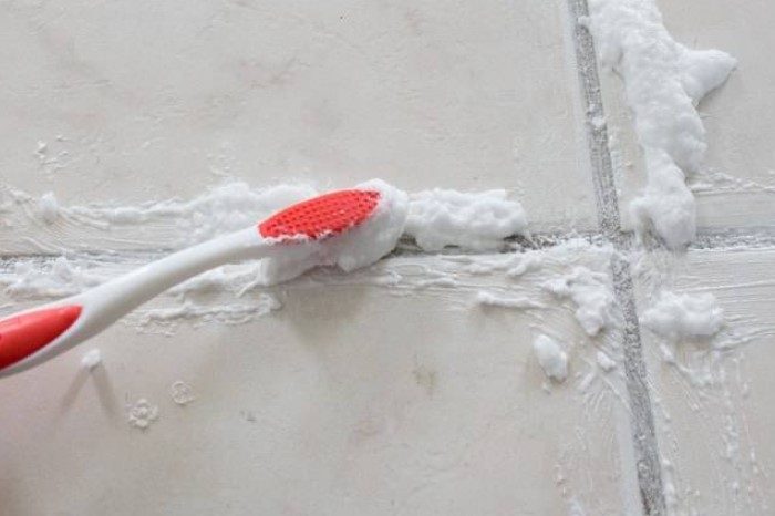 Простые способы отбелить межплиточные швы в ванной и на кухне