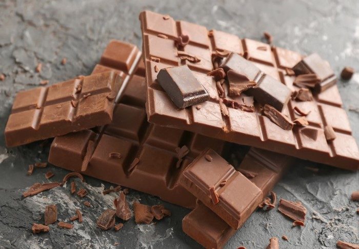 Вредно ли на самом деле есть «седой» шоколад?