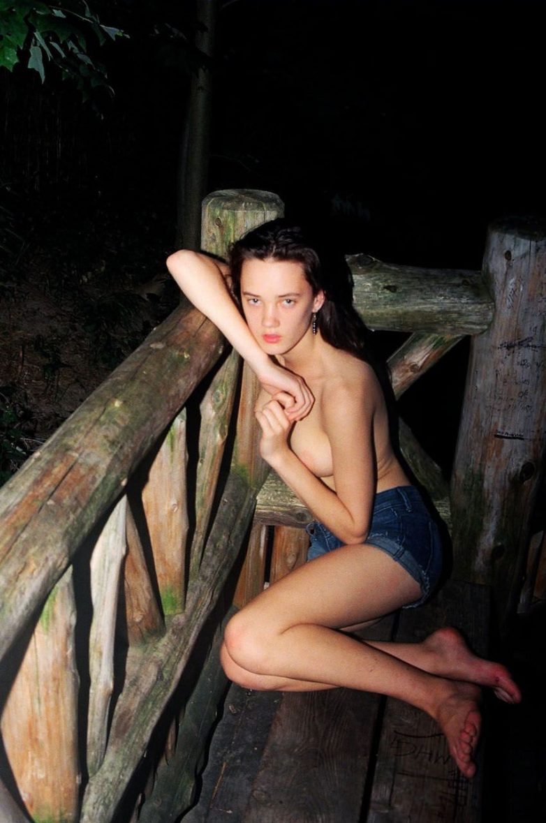Потрясающие снимки голых девиц