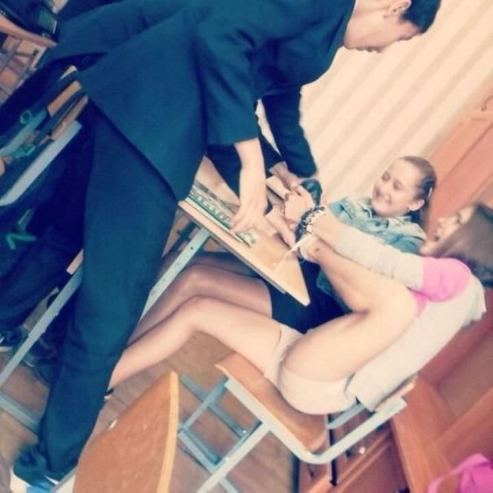 Ох уж эти школьницы