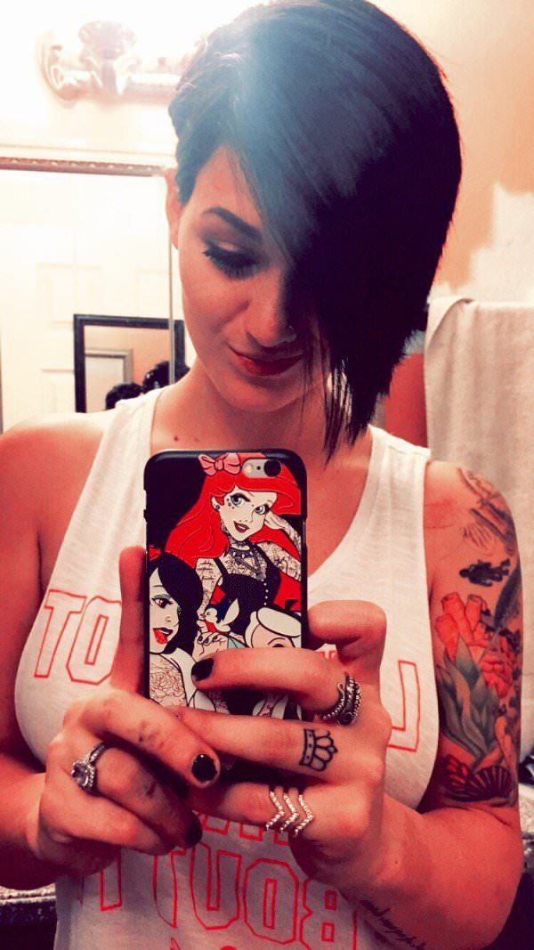 Татуированные красотки