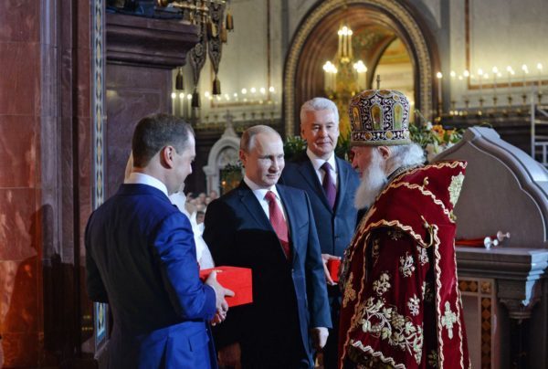 Президент поздравил россиян с Пасхой