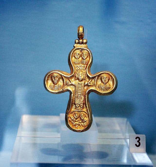 Просто крест: история образа главного символа христианства