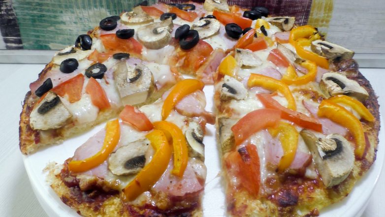 Новый рецепт с цветной капустой: пицца, в которой нет ни грамма муки