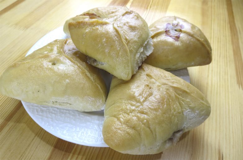 «Эчпочмак» - треугольные пирожки с мясом и картошкой