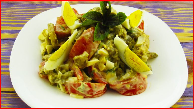 Салат из баклажанов - минимум ингредиентов, легко готовится, съедается быстро!