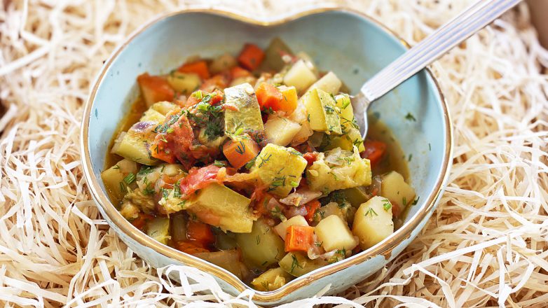 Овощное рагу с кабачками и картошкой и капустой на сковороде рецепт пошаговый с фото пошагово