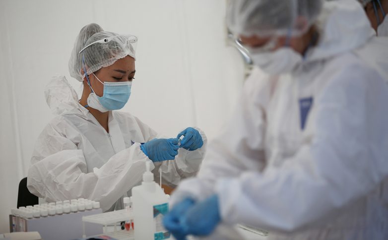 Казахстанскую вакцину от COVID-19 допустили до клинических испытаний