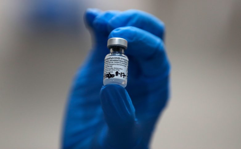 Сроки защиты вакцин «Спутник V» и Pfizer