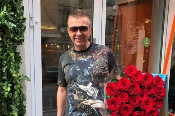 Певец Рома Жуков подает в суд на супругу