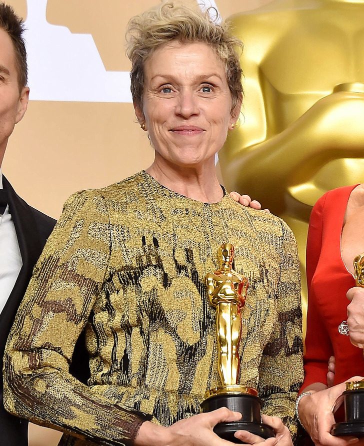 Факты о Фрэнсис Макдорманд, которая стала звездой в 40 лет, не скрывает морщины и получила 4 «Оскара»