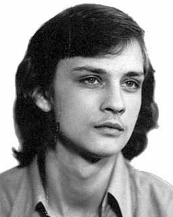 Как живёт Александр Домогаров в свои 62