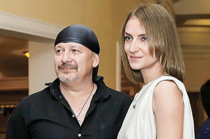 Известные артисты, которые ушли из жизни, а их вдовы остались без гроша и в долгах