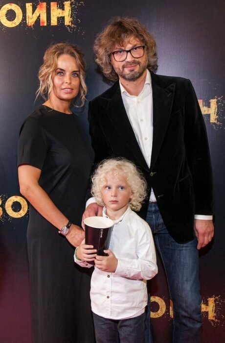 Как живёт и выглядит сегодня Анастасия Калманович в свои 53