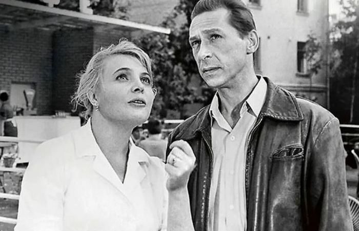 Как Олег Ефремов губил судьбы своих подруг и коллег