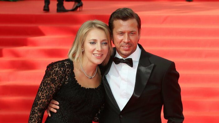 Российские знаменитости, которые развелись в 2025 году