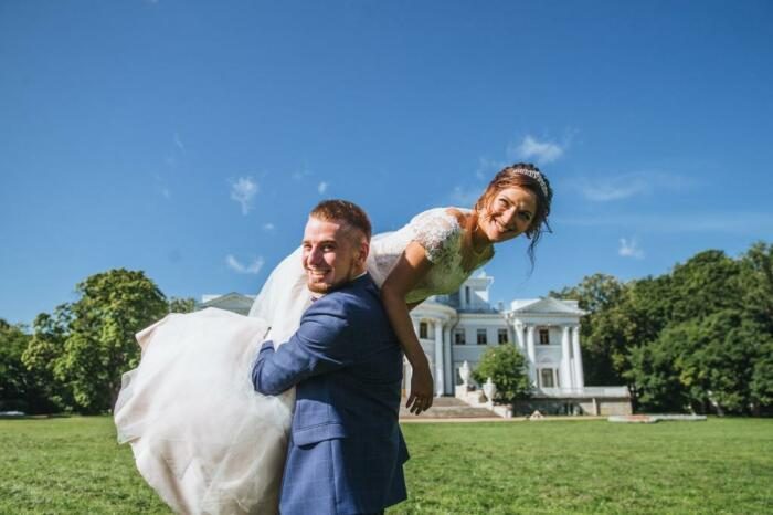 Как выглядят вторые половинки актёров сериала «Морские дьяволы»