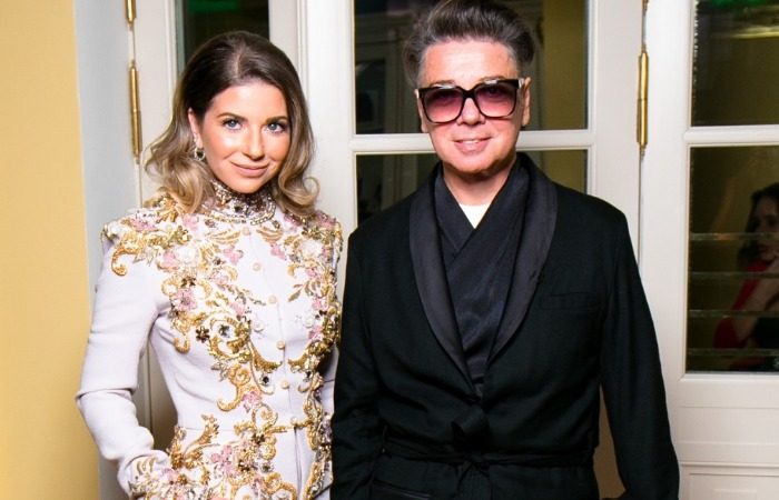 Как выглядят и почему живут за границей внуки модельера Юдашкина