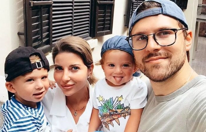 Как выглядят и почему живут за границей внуки модельера Юдашкина