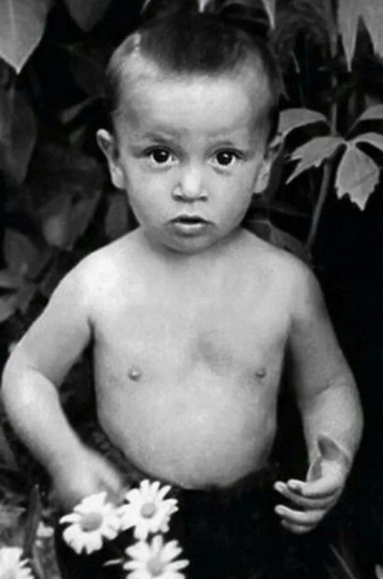 Как живёт Александр Буйнов в свои 75