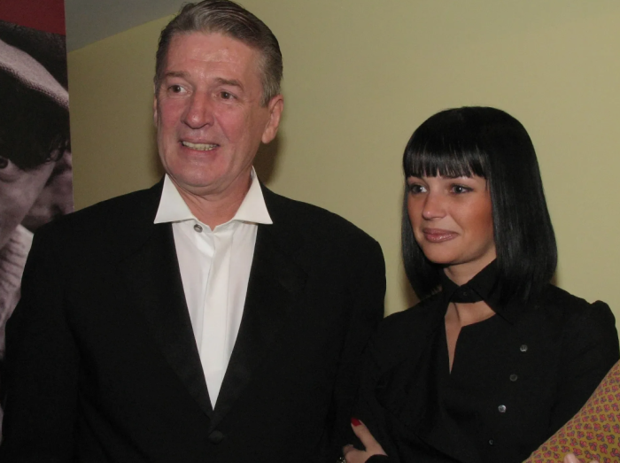 Как живёт вдова Абдулова спустя 16 лет после его смерти