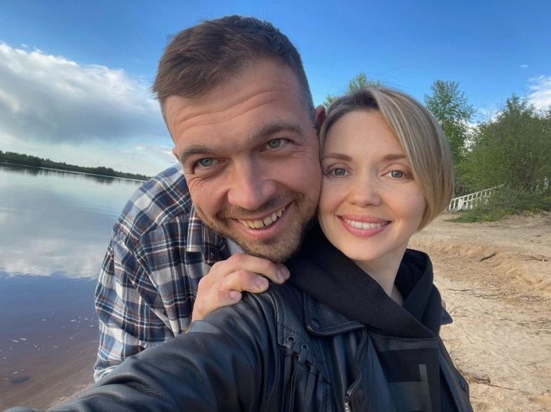 Звёзды, которые вышли замуж за простых парней и не пожалели