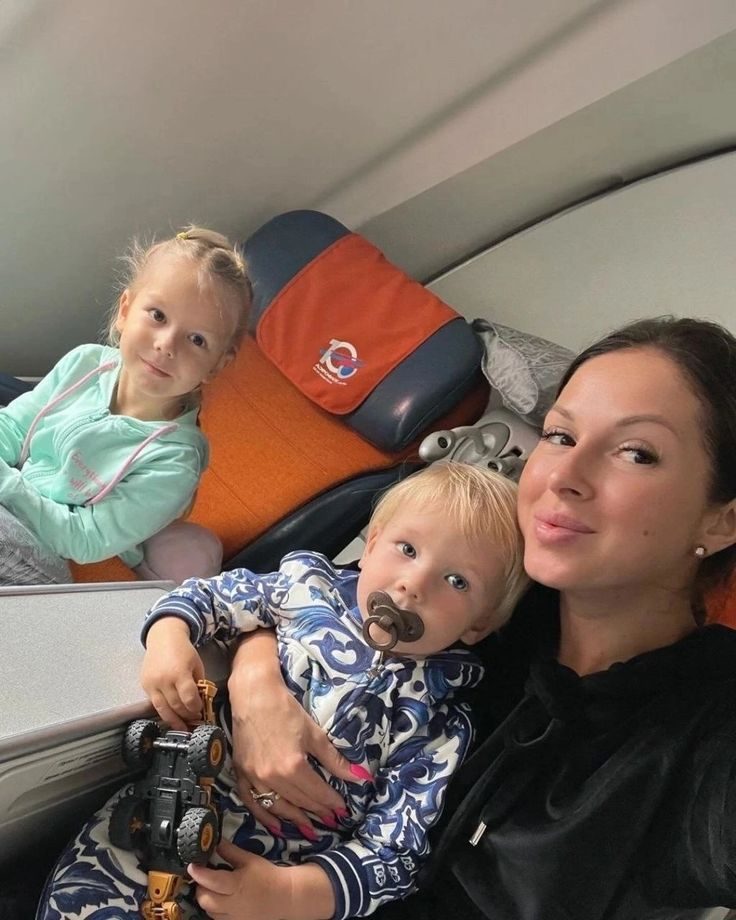 Как сложились судьбы детей знаменитых матерей-кукушек