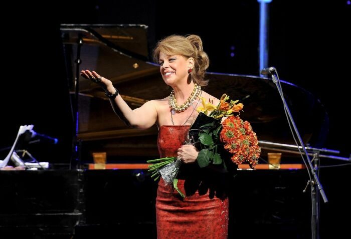 Почему Любовь Казарновскую считают меркантильной