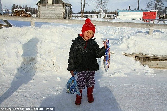 4-летняя девочка привела помощь к родным через сибирскую тайгу. Это фантастика!