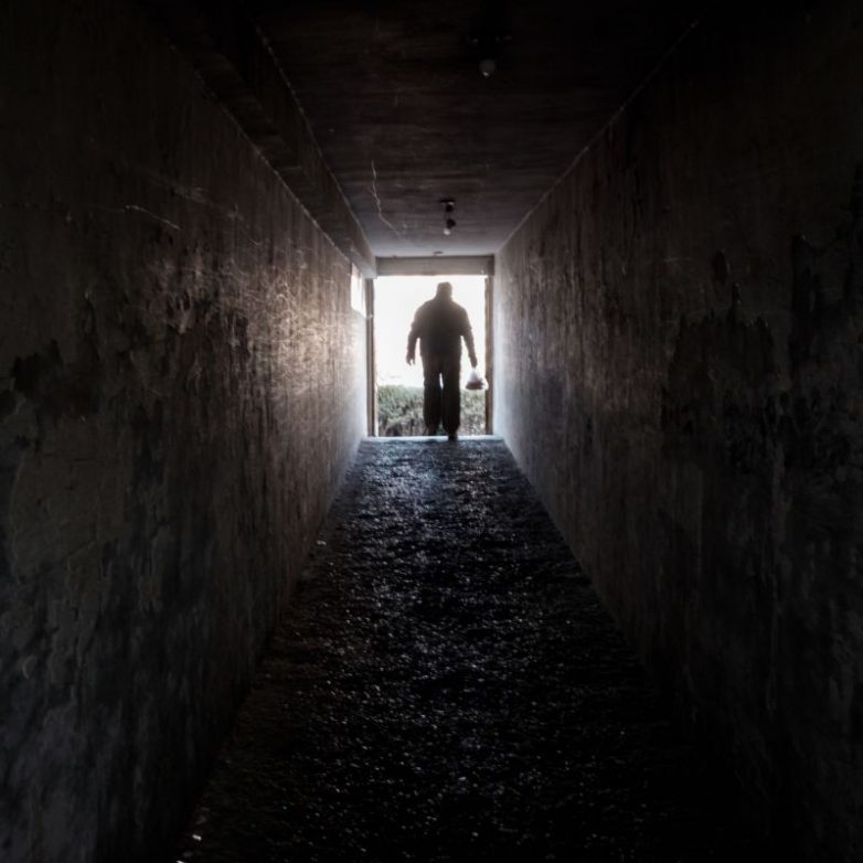 Вот так живут более 1.000.000 китайцев в подземных бункерах времен холодной войны