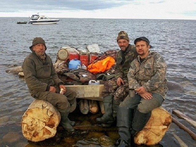 Как трое наших рыбаков провели 10 дней на необитаемом острове